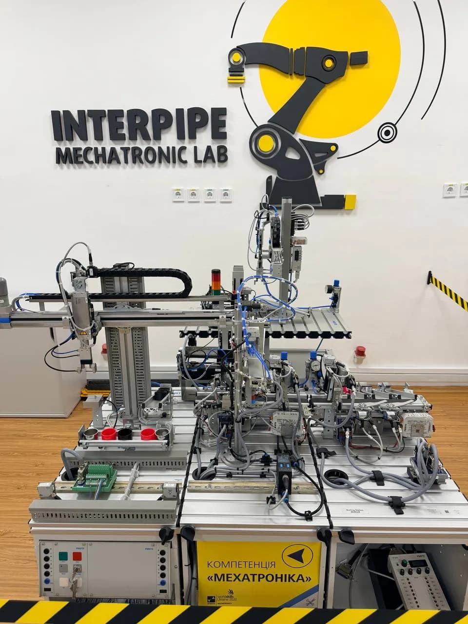 Лабораторія сервоприводів і систем керування рухом Interpipe Mechatronic Lab 2 (IML2)