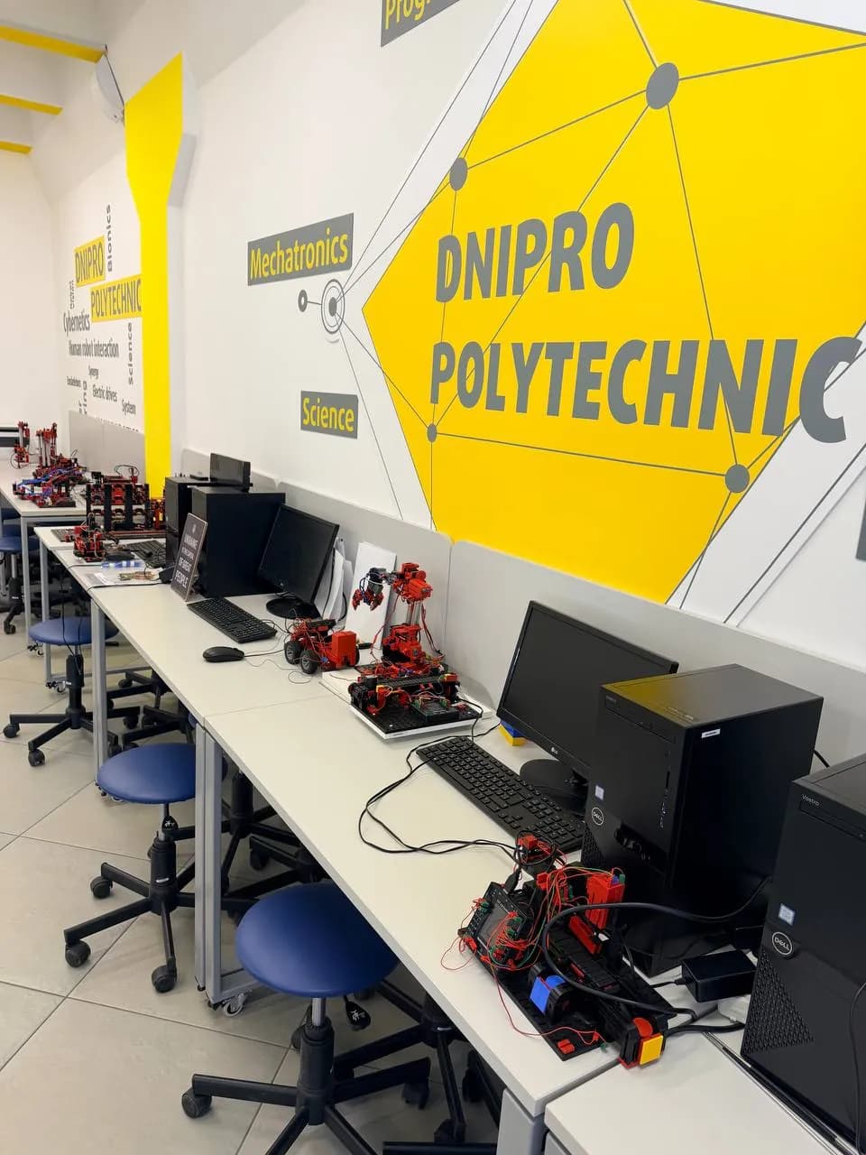 Регіональний спеціалізований центр з компетенції «Мехатроніка» WorldSkills Ukraine